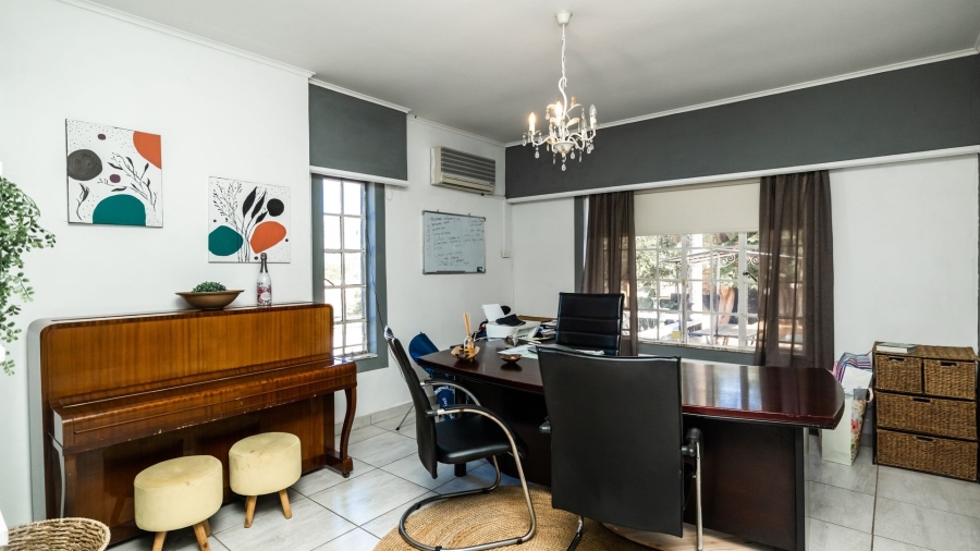 4 Bedroom Property for Sale in Safari Gardens North West